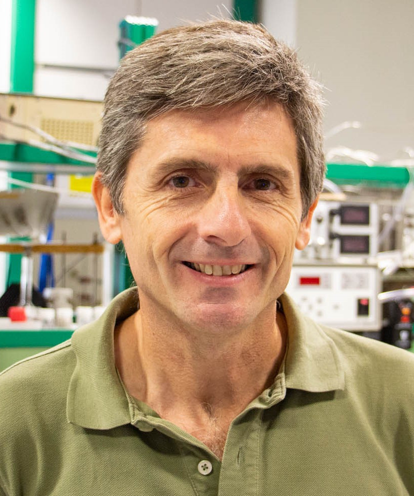 Dr. Gerardo Colón